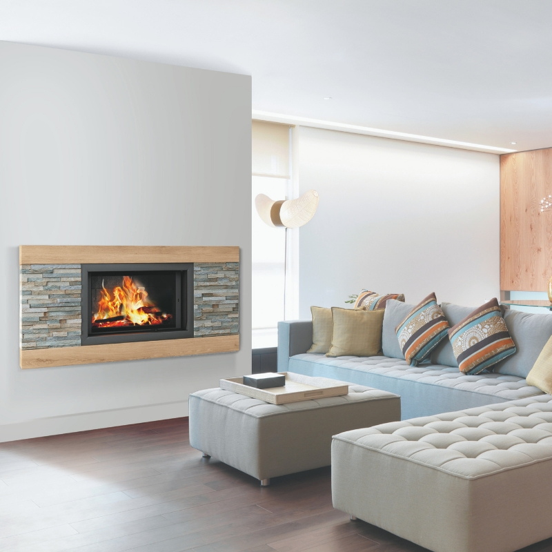 Cheminée concept Domino Country Quartzite en rocaille de schiste et bois