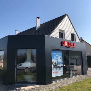 Extérieur Magasin Brisach Luisant